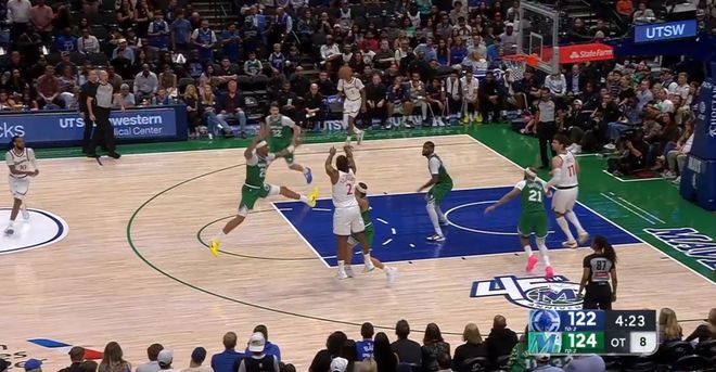 伦纳德加时赛统治力助快船逆转独行侠 北伐战绩