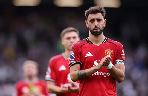 曼联中场核心费尔南德斯助攻数据领跑英超赛场