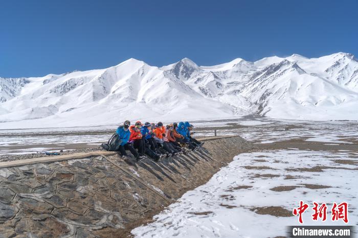 第二十二届玉珠峰登山大会在青海格尔木盛大开