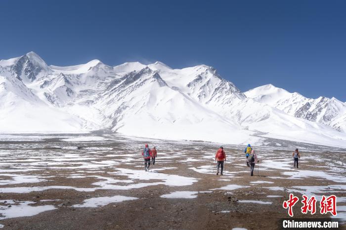 第二十二届玉珠峰登山大会在青海格尔木盛大开