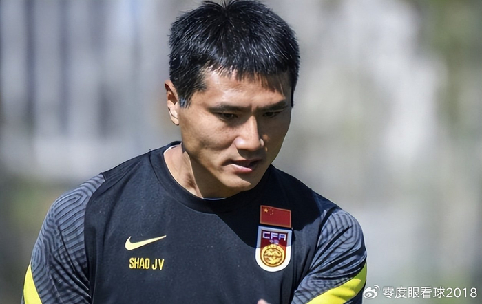 邵佳一启用高天意 弥补国足中场短板